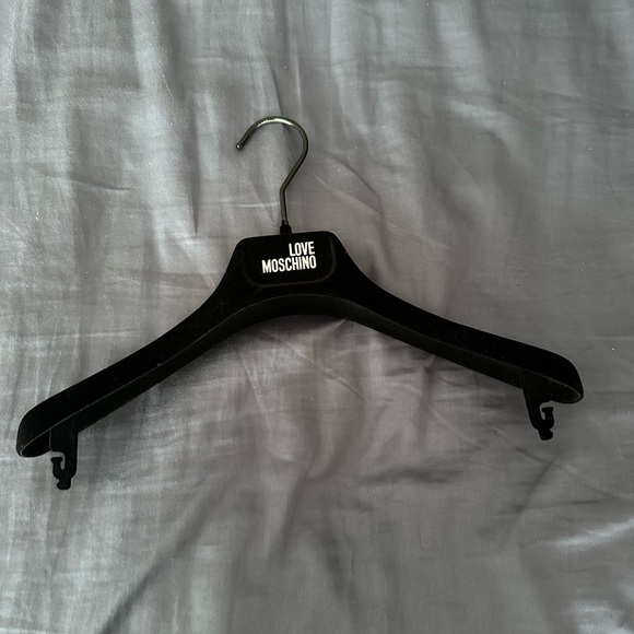 Love Moschino velvet clothes holder - Picture 2 of 7